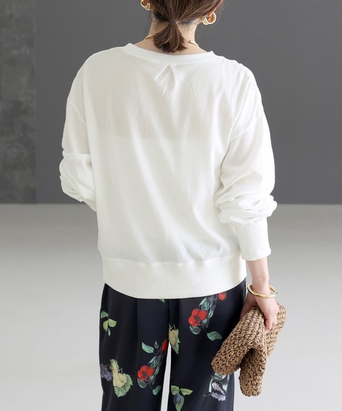 Aletta vita(アレッタビータ)の「シアー裏毛クルーネックプルオーバー(Tシャツ/カットソー・レディース・ブラック/オフホワイト・FREE)」の7枚目の写真