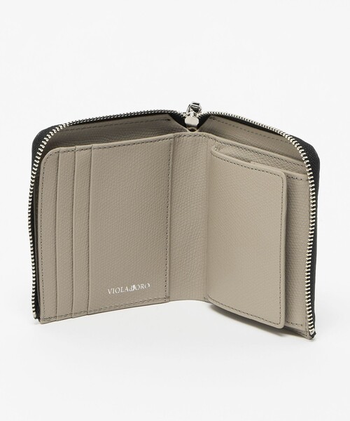 VIOLAd'ORO（ヴィオラドーロ）の「＜VIOLAd’ORO＞レザー スタッズ ミニウォレット（財布・レディース・モカ/ブラック・FREE）」の5枚目の写真