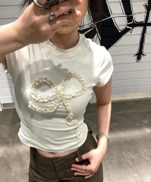 Teem Store(チームストア)の「フリルリボン デザインTシャツ(Tシャツ/カットソー・レディース・アイボリー/グレー・F)」の9枚目の写真