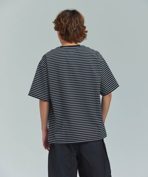 KELTY(ケルティ)の「KELTY WAPPEN LOGO BORDER T-SHIRT(Tシャツ/カットソー・メンズ・ブラック/ホワイト・M/XL/L)」の18枚目の写真