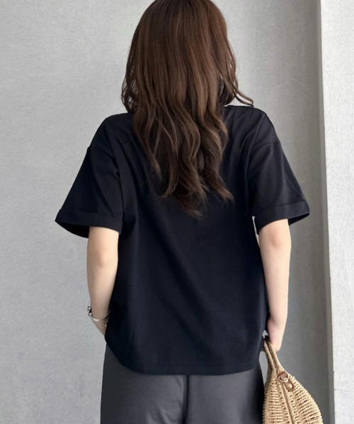 TREOVER(トレオーバー)の「さり気ない袖デザインで差がつくベーシックTシャツ(Tシャツ/カットソー・レディース・ネイビー系/レッド/ブラック/オートミール/オフホワイト/ピンク/ブラック系・FREE)」の11枚目の写真