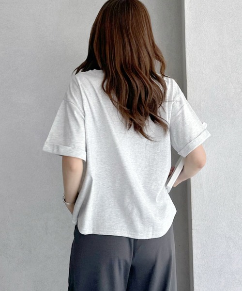 TREOVER(トレオーバー)の「さり気ない袖デザインで差がつくベーシックTシャツ(Tシャツ/カットソー・レディース・ネイビー系/レッド/ブラック/オートミール/オフホワイト/ピンク/ブラック系・FREE)」の19枚目の写真