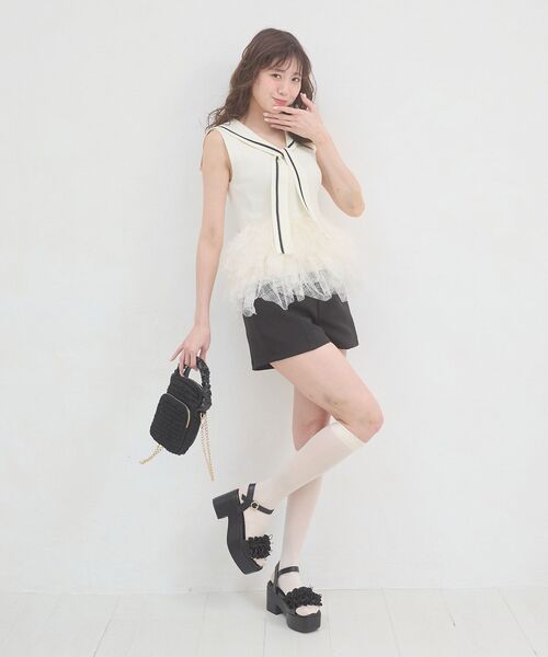 MAJESTIC LEGON(マジェスティックレゴン)の「ミルフィーユフリル厚底サンダル(サンダル・レディース・アイボリー/ブラック/ライトグレー/ホワイト系その他2/グレイッシュベージュ・SMALL/MEDIUM/LARGE/X-LARGE)」の12枚目の写真