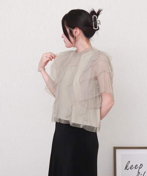 libelle more(リベル モア)の「ボリュームフリルチュールトップス(Tシャツ/カットソー・レディース・ブラック/サックスブルー/ライトグレー/アイボリー・M/L)」の13枚目の写真