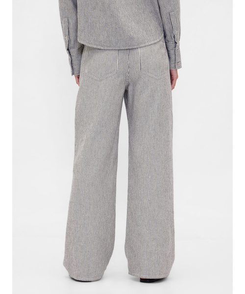 GAP(ギャップ)の「コットンリネン ワイドパンツ(その他パンツ・レディース・ブラック/オフホワイト/ナチュラル・00/0/2/4/6/8/10/000)」の16枚目の写真