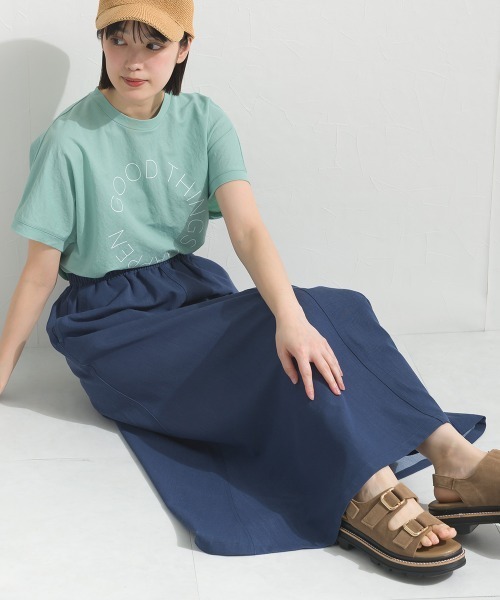 OMNES（オムネス）の「デニムライクイージーロングスカート 花粉リリース付（スカート・レディース・ダークブルー/ライトブルー・FREE）」の8枚目の写真