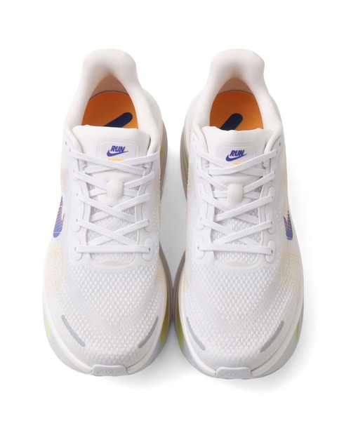 NIKE(ナイキ)の「NIKE ZOOM VOMERO PREMIUM / ナイキ ズーム ボメロ プレミアム 【SP】(スニーカー・メンズ・ホワイト・30.0cm/29.0cm/28.5cm/28.0cm/27.5cm/27.0cm/26.5cm/26.0cm/25.5cm)」の2枚目の写真