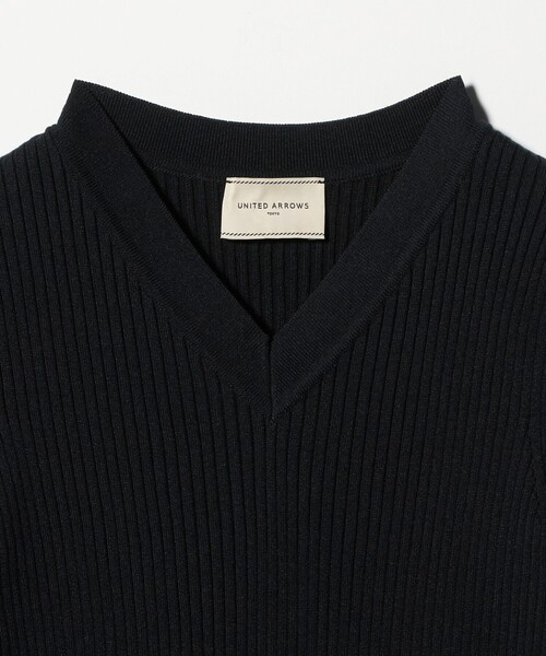 UNITED ARROWS(ユナイテッドアローズ)の「リブ Vネック ニット ‐ウォッシャブル‐(ニット/セーター・レディース・ブラック/ダークブラウン/ライトピンク・FREE)」の10枚目の写真