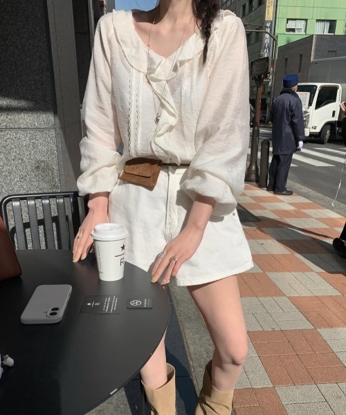 FAVORITO(ファヴォリート)の「フリルトップス(シャツ/ブラウス・レディース・ベージュ/ブラック・F)」の17枚目の写真