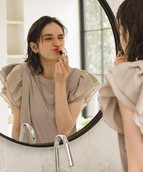 URBAN RESEARCH Sonny Label(アーバンリサーチサニーレーベル)の「フリルフレンチタックスリーブプルオーバー(Tシャツ/カットソー・レディース・ブラック/グレー系その他/ブラウン・FREE)」の2枚目の写真