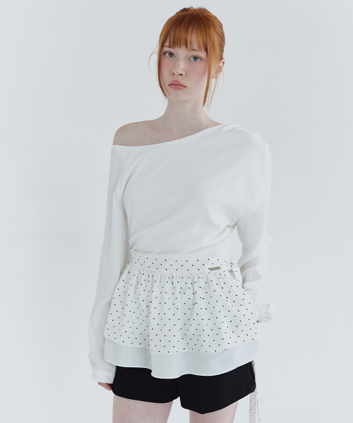 MICANE(ミケーネ)の「セレナワンオフショルダーブラウス・ドットラップスカートセットアップ(シャツ/ブラウス・レディース・ブラック/アイボリー・SMALL/MEDIUM/LARGE/X-LARGE)」の9枚目の写真