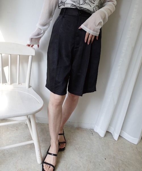 CORNERS(コーナーズ)の「ヴィンテージサテンハーフパンツ(その他パンツ・レディース・ブラック/カーキ/アイボリー・M)」の15枚目の写真