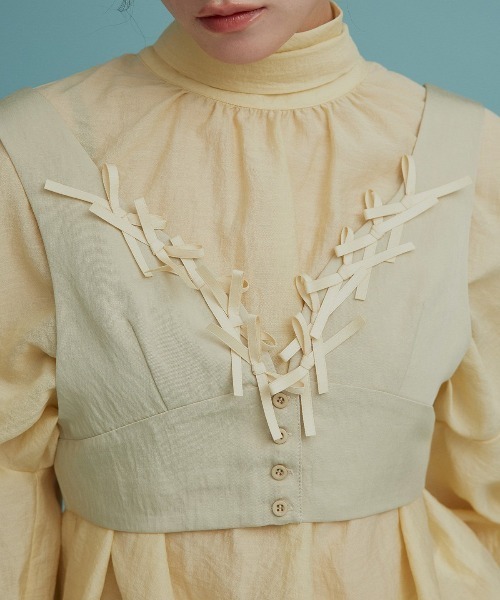 W:Huku(フーク)の「【W:Huku / ドライタッチツイル】リボンビスチェ / Dry-Touch Twill Ribbon Bustier(ベスト・レディース・ブラック/ベージュ・M/L)」の19枚目の写真