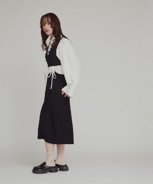 W:Huku(フーク)の「【W:Huku / ドライタッチツイル】リボンビスチェ / Dry-Touch Twill Ribbon Bustier(ベスト・レディース・ブラック/ベージュ・M/L)」の5枚目の写真