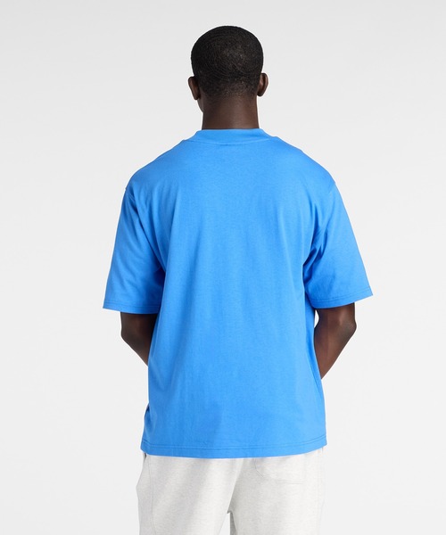 NEW BALANCE(ニューバランス)の「Ghica ラインアップオーバーサイズTシャツ(Tシャツ/カットソー・メンズ・サンドグレー/ブルー・MEDIUM/LARGE/X-LARGE/XX-LARGE)」の9枚目の写真