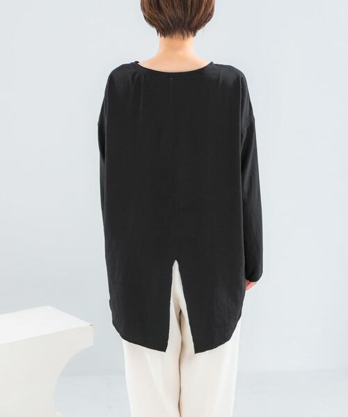 URBAN RESEARCH ROSSO WOMEN（アーバンリサーチ　ロッソ）の「ストレッチジョーゼットプルオーバー（Tシャツ/カットソー・レディース・オフホワイト/ブラック・FREE）」の11枚目の写真