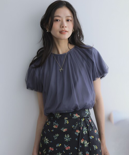 組曲（クミキョク）の「コットンポンチ チュールレイヤード カットソー（Tシャツ/カットソー・レディース・ブラック系/ホワイト系/グレー系・2/3）」の3枚目の写真