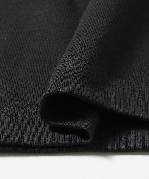 BEAMS(ビームス)の「【別注】FRED PERRY / ロゴ Tシャツ(Tシャツ/カットソー・メンズ・ホワイト/ブラック/チャコールグレー/ネイビー・SMALL/MEDIUM/LARGE/X-LARGE)」の13枚目の写真