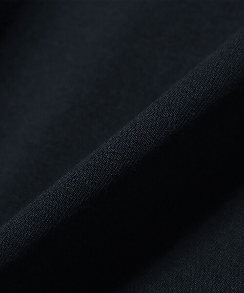 BEAMS(ビームス)の「【別注】FRED PERRY / ロゴ Tシャツ(Tシャツ/カットソー・メンズ・ホワイト/ブラック/チャコールグレー/ネイビー・SMALL/MEDIUM/LARGE/X-LARGE)」の20枚目の写真