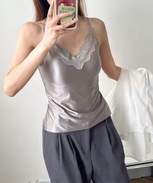 カップ付きレースキャミソール