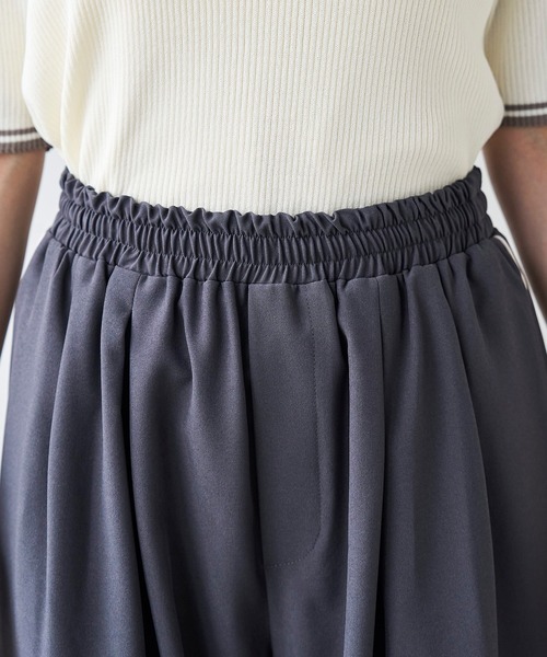 mil(ミル)の「ライン リラックス タックパンツ / トラックパンツ 【587213】(その他パンツ・レディース・チャコールグレー/ブラック/モカ・FREE/S-Short/S-Regular/M-Short)」の22枚目の写真