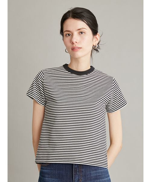 Mila Owen(ミラオーウェン)の「コンパクトTシャツ(Tシャツ/カットソー・レディース・その他/イエロー/ラベンダー/ホワイト/レッド/ダークネイビー・F)」の6枚目の写真