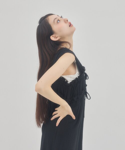 DISCOAT(ディスコート)の「【umm.】ギャザーリボン使いサロペット(サロペット/オーバーオール・レディース・ブラック系その他/ブラック/アイボリー・FREE)」の20枚目の写真