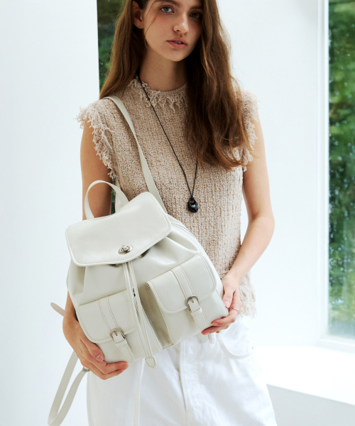 MADENROLLS(マデンロールズ)の「Vina Backpack Ivory(バックパック/リュック・レディース・その他・FREE)」の1枚目の写真