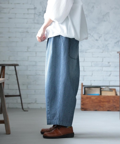soulberry（ソウルベリー）の「味わい深いヒッコリーの9分丈パンツ（デニムパンツ・レディース・ブルー系・5L/4L/3L/LL/L/M）」の20枚目の写真