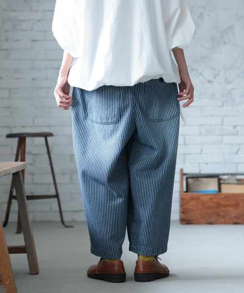 soulberry（ソウルベリー）の「味わい深いヒッコリーの9分丈パンツ（デニムパンツ・レディース・ブルー系・5L/4L/3L/LL/L/M）」の21枚目の写真