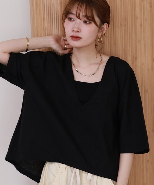 atONE(アットワン)の「麻綿Vネックシャツプルオーバー 半端袖(シャツ/ブラウス・レディース・ベージュ/ブラック・4L~5L/LL~3L/M~L)」の2枚目の写真