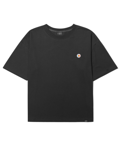 PEID(ペイド)の「PDスモールデイジーロールアップクロップ半袖Tシャツチャコール(Tシャツ/カットソー・メンズ・チャコール・1/2/3)」の2枚目の写真