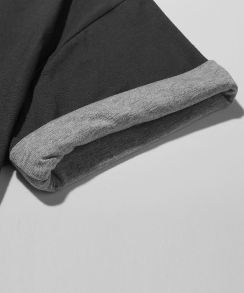 PEID(ペイド)の「PDスモールデイジーロールアップクロップ半袖Tシャツチャコール(Tシャツ/カットソー・メンズ・チャコール・1/2/3)」の6枚目の写真