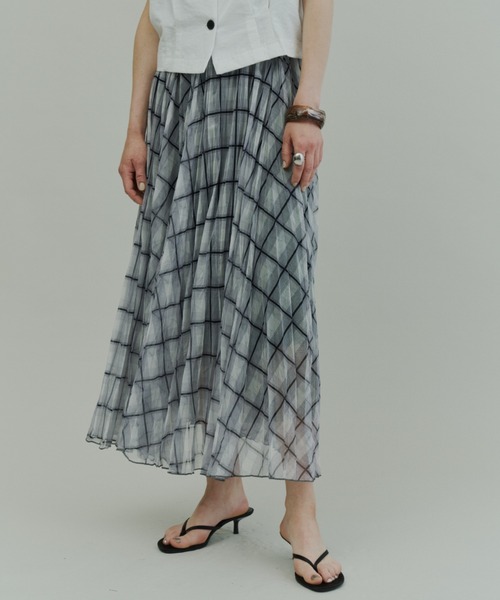 Plumel（プルメル）の「Bias-Cut Checkered Skirt / バイアスチェックスカート（スカート・レディース・ブラック・MEDIUM）」の8枚目の写真