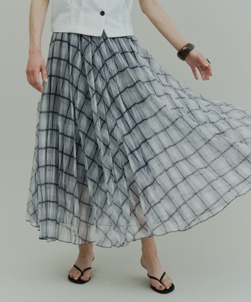 Plumel（プルメル）の「Bias-Cut Checkered Skirt / バイアスチェックスカート（スカート・レディース・ブラック・MEDIUM）」の10枚目の写真