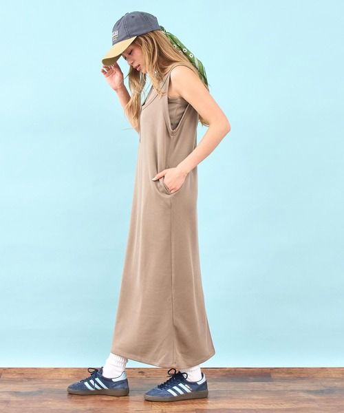 anap mimpi（アナップミンピ）の「キャミソールセット 前後2way ロング ワンピース（ワンピース・レディース・ベージュ/ブラック・F）」の3枚目の写真