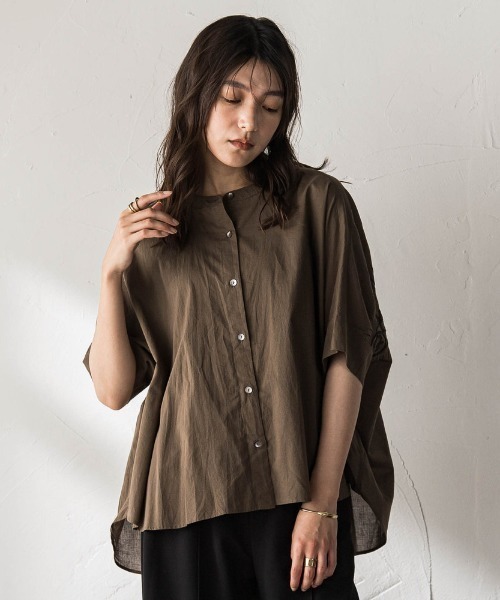 MAYSON GREY(メイソングレイ)の「キャンブリックバック刺繍ブラウス(シャツ/ブラウス・レディース・ホワイト/ブラック/ブラウン・M)」の3枚目の写真