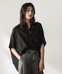 キャンブリックバック刺繍ブラウス