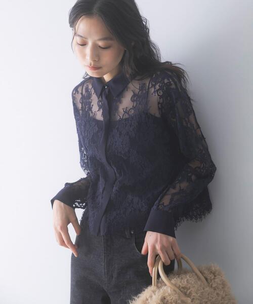 URBAN RESEARCH ROSSO WOMEN(アーバンリサーチ ロッソ)の「レースクレリックシャツ(シャツ/ブラウス・レディース・ネイビー/ホワイト・FREE)」の1枚目の写真