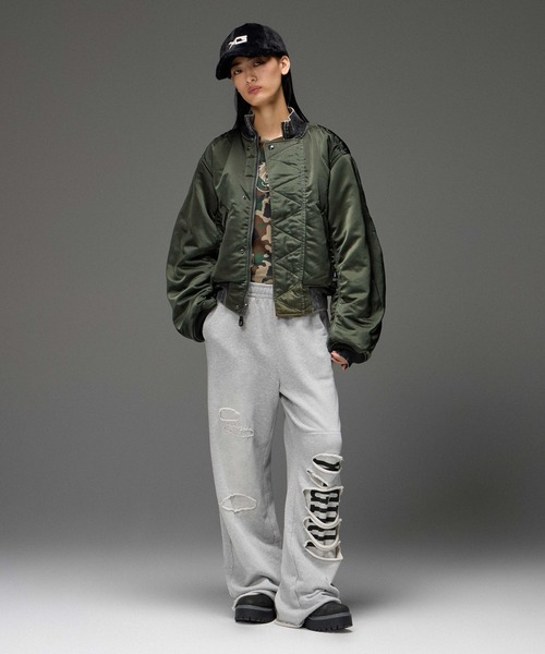 X-girl(エックスガール)の「HENLEY NECK SCRIPT LOGO L/S COMPACT TOP(Tシャツ/カットソー・レディース・レオパード/ホワイト/カモフラージュ・ONE SIZE)」の10枚目の写真