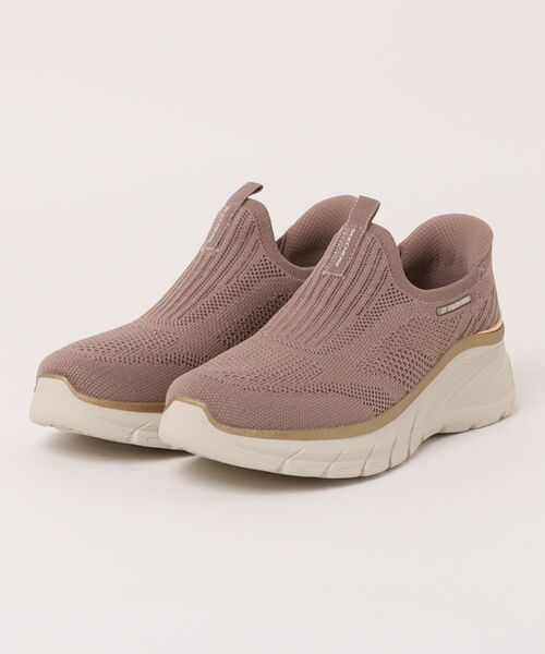 SKECHERS(スケッチャーズ)の「【SKECHERS】スケッチャーズ Slip-Ins: Sport Fashion Fit 2.0 - Midnight Shine(スリップインズ:ファッションフィット 2.0 - ミッドナイトシャイン)スリッポンスニーカー 150381(スニーカー・レディース・ブラック×ゴールド/モカ・22.5cm/23.0cm/23.5cm/24.0cm/24.5cm/25.0cm)」の2枚目の写真