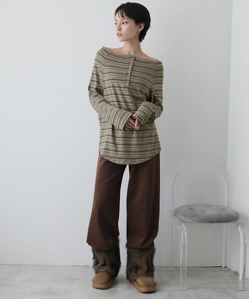 Ulysses(ユリシス)の「ヘンリーネックオフショルボーダーカットソー(Tシャツ/カットソー・レディース・ベージュ/ブラック・S/M)」の11枚目の写真