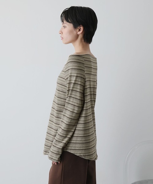 Ulysses(ユリシス)の「ヘンリーネックオフショルボーダーカットソー(Tシャツ/カットソー・レディース・ベージュ/ブラック・S/M)」の6枚目の写真