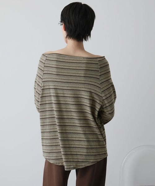 Ulysses(ユリシス)の「ヘンリーネックオフショルボーダーカットソー(Tシャツ/カットソー・レディース・ベージュ/ブラック・S/M)」の7枚目の写真