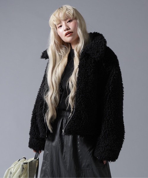 BEAVER（ビーバー）の「B omnivore/ビーオムニボー BOA COLLAR BLOUSON（ブルゾン・レディース・ブラック/ブラウン/オフホワイト・FREE）」の5枚目の写真