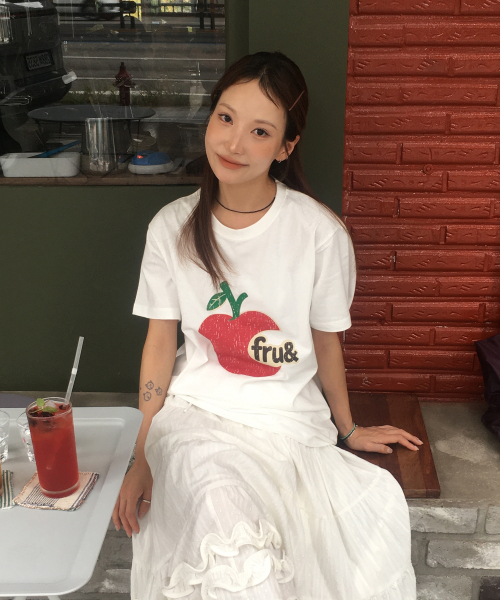 FRUAND(フルアンド)の「グラフィックTシャツ_2色(Tシャツ/カットソー・レディース・その他/チャコールグレー/ホワイト・FREE)」の5枚目の写真