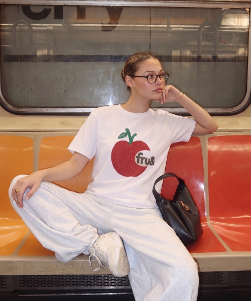 FRUAND(フルアンド)の「グラフィックTシャツ_2色(Tシャツ/カットソー・レディース・その他/チャコールグレー/ホワイト・FREE)」の6枚目の写真