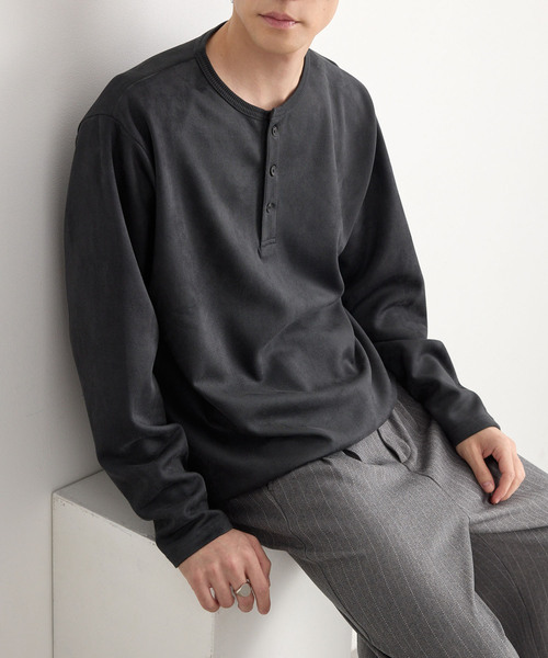 MONO-MART(モノマート)の「ソフトフェード コンパクトフィット ヘンリーネック長袖カットソー<イージーケア・UVカット>(Tシャツ/カットソー・メンズ・ダークオリーブ/ブラック/ダークグレー/ダークネイビー/グレイッシュブルー/ダークブラウン系/アイボリー・S/L/M)」の18枚目の写真