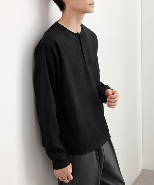 MONO-MART(モノマート)の「ソフトフェード コンパクトフィット ヘンリーネック長袖カットソー<イージーケア・UVカット>(Tシャツ/カットソー・メンズ・ダークオリーブ/ブラック/ダークグレー/ダークネイビー/グレイッシュブルー/ダークブラウン系/アイボリー・S/L/M)」の10枚目の写真