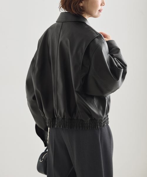 DUNST(ダンスト)の「DUNST/ダンスト UNISEX CROPPED ALTER-LEATHER BLOUSON ジャケット(その他アウター・レディース・ブラック・SMALL)」の5枚目の写真